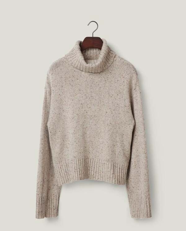 Strikket genser i ullblanding med rullekrage Beige Melange - Lexington