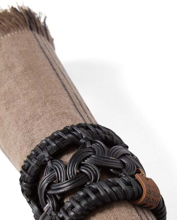 Stripet lin/bomull-serviett med frynser Stone/Black - Lexington