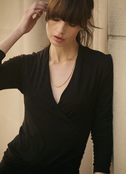 Jersey V-Neck Top Black - by TiMo