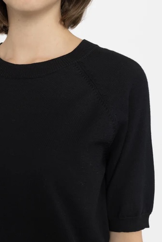 Marla SS O-neck Black - Soft Rebels