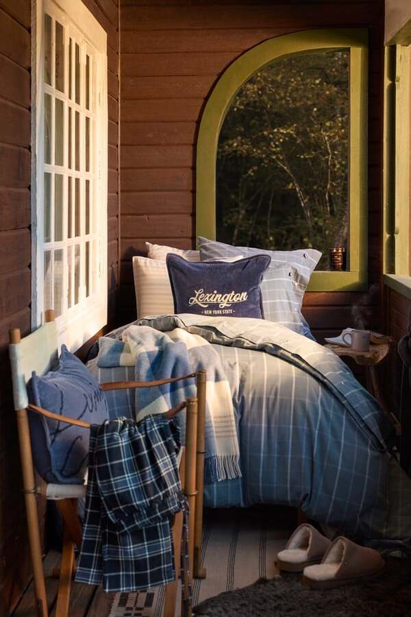 Logo putevar i økologisk bomullsfløyel Dark Blue/Lt Beige - Lexington