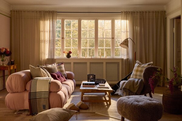 Stein/burgunder rutet pledd i resirkulert ull Stone/Burgundy/Beige - Lexington