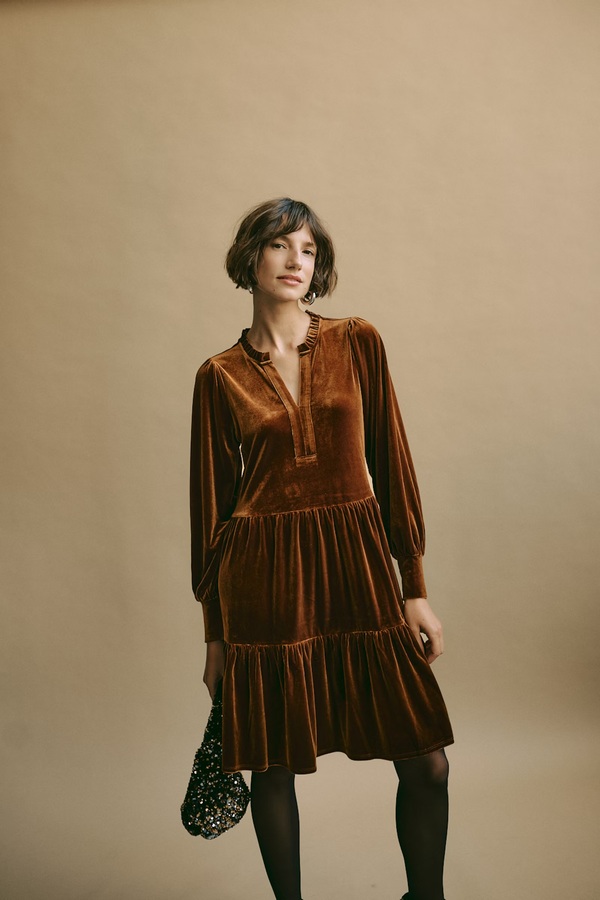 Viggase Kjole Sorrel Horse - Part Two